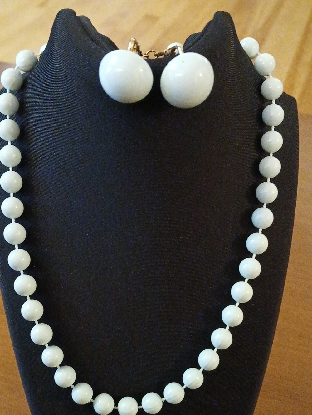Classic Pale Blue Bead Necklace and Clip On Earrings Set 14" Short